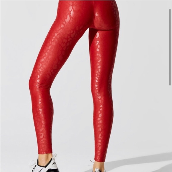 High Waisted 7/8 Length Takara Leopard Leggings by Carbon 38 - Picture 3 of 9